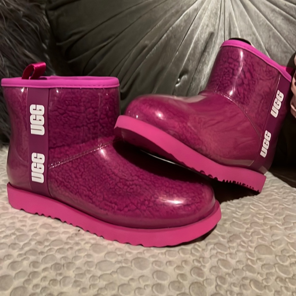 Short rain boot ugg